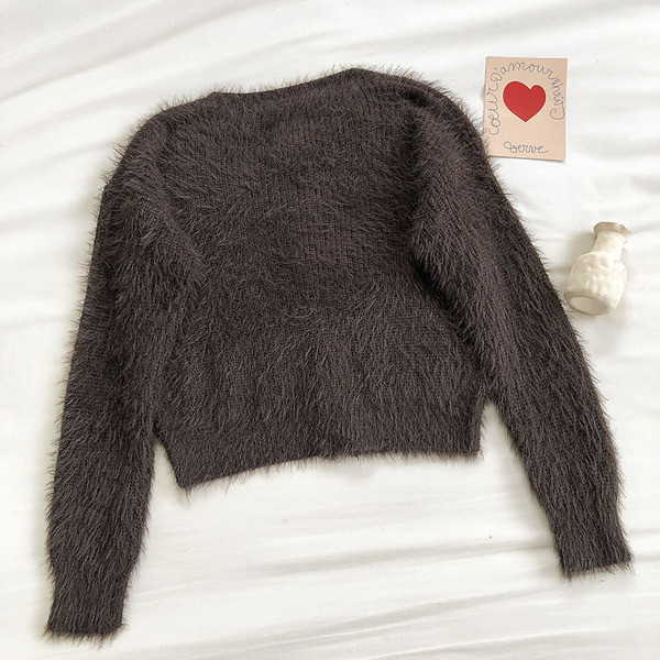 Naiste nööpide ja ovaalse kaelusega kardigan