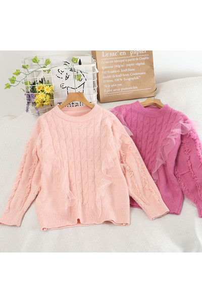 Μοντέρνο γυναικείο πουλόβερ με οβάλ ντεκολτέ και τούλι