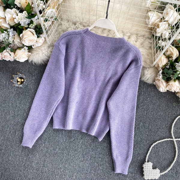 Πλεκτό γυναικείο πουλόβερ με στρογγυλή λαιμόκοψη