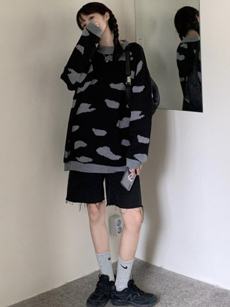 Naiste aktuaalne pikk ovaalse kaelusega kampsun