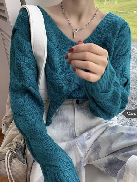 Kaasaegne naiste kampsun tavaline mudel