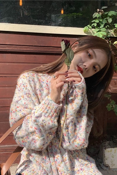 Γυναικείο, μακρύ πουλόβερ με οβάλ ντεκολτέ