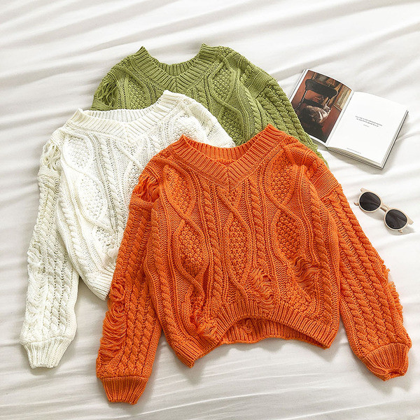 Spitsikaelusega vabaaja naiste kampsun