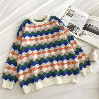 Γυναικείο λουλουδάτο πουλόβερ με στρογγυλή λαιμόκοψη