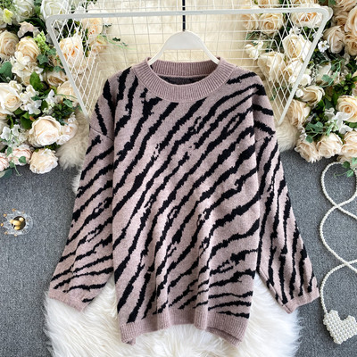 Casual γυναικείο πουλόβερ με οβάλ λαιμόκοψη και μακριά μανίκια