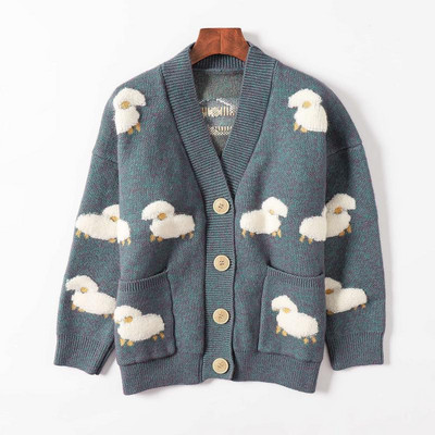 Moodne nööpide ja taskutega sügisvest