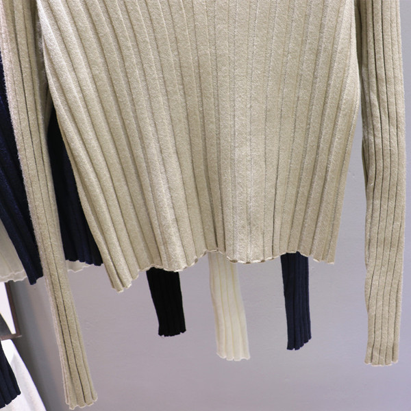 Γυναικείο πουλόβερ casual με λαιμόκοψη και μακριά μανίκια