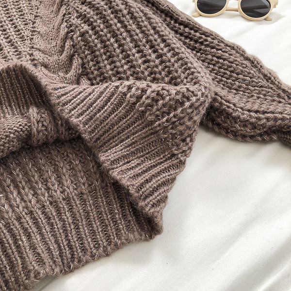 Moodne naiste kampsun polo krae ja pikkade varrukatega