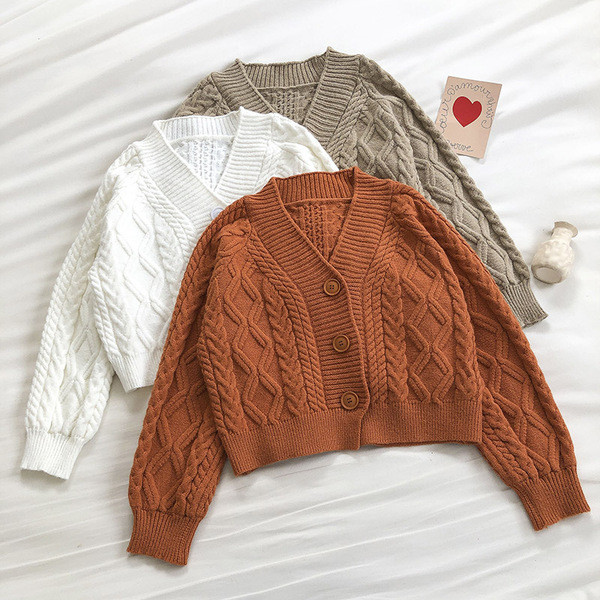 Ležerni ženski kardigan u retro stilu s gumbima