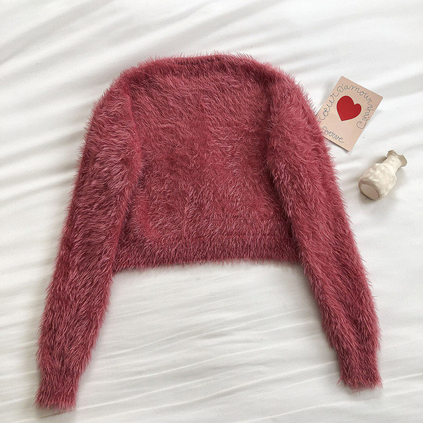 Ženski puhasti pulover s okruglim izrezom