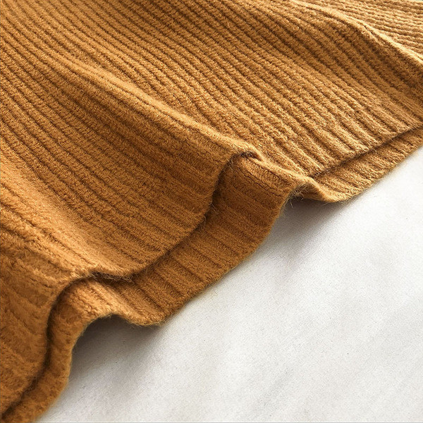 Naiste vabaaja sviiter pikkade varrukate ja spitsikaelusega