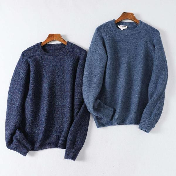 Φθινοπωρινό νδρικό πουλόβερ με οβάλ ντεκολτέ