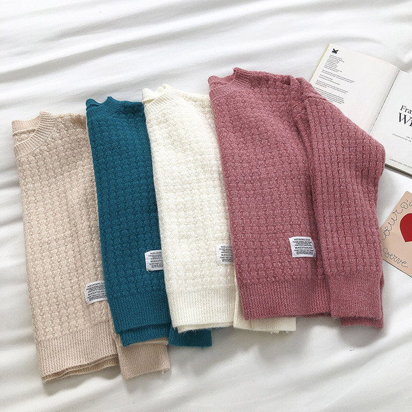 Casual γυναικείο πουλόβερ με στρογγυλή λαιμόκοψη και μακριά μανίκια