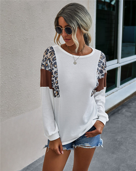 Naiste lai kampsun ovaalse kaelusega ja pikkade varrukatega