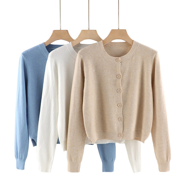 Moodne naiste vest ovaalse kaelusega ja pikkade varrukatega