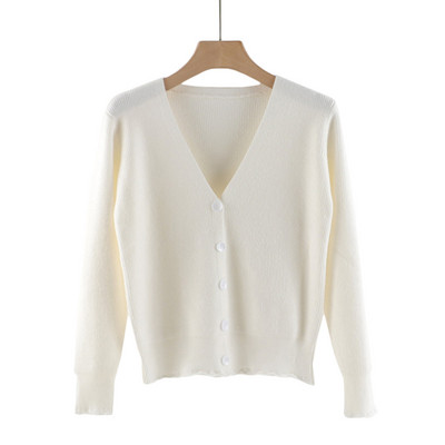 Γυναικεία ζακέτα με λαιμόκοψη και κουμπιά