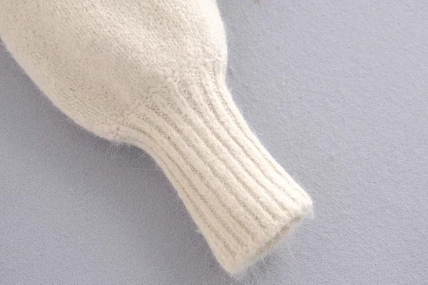 Moodne sametkrae ja paelaga kampsun