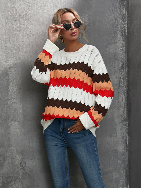 Naiste lai kampsun ovaalse kaelusega - lai mudel