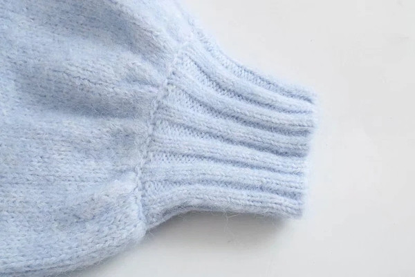 Sinist värvi tavaline naiste kardigan