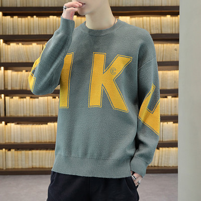 Moodne meeste kampsun ümara kaelusega - kaks mudelit