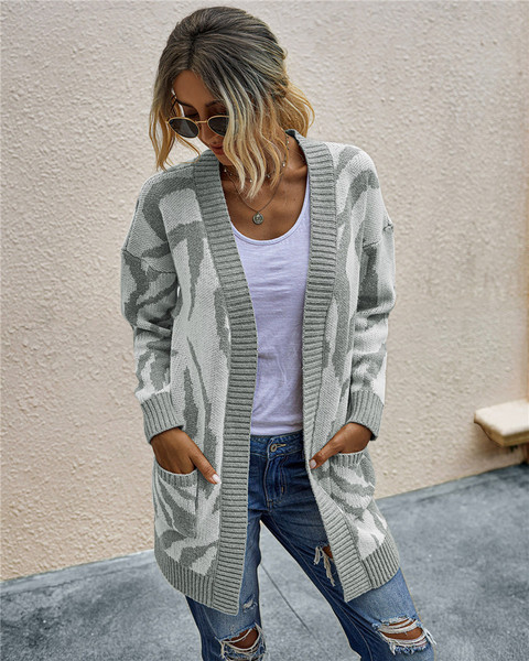 Naiste õhukesest kudumisest taskutega kardigan