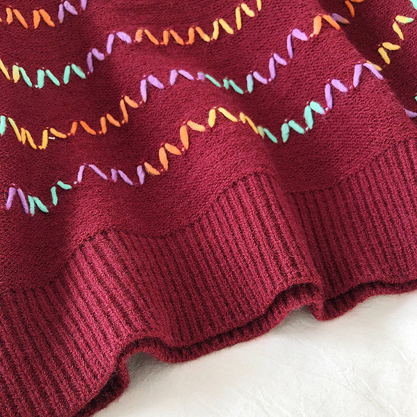 Γυναικείο πουλόβερ με μακριά μανίκια και λαιμόκοψη