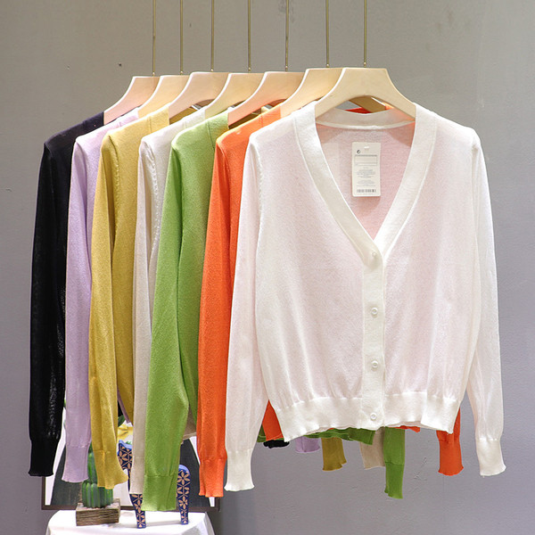 Naiste vabaaja vest pikkade varrukatega