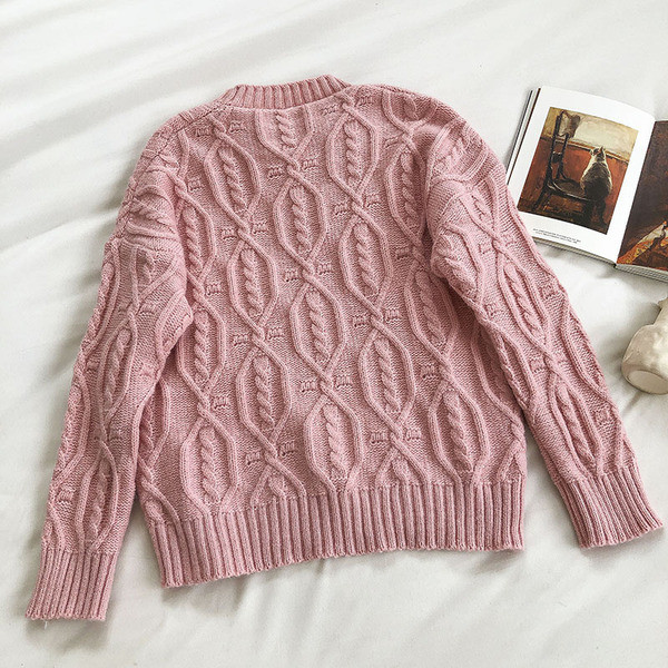 Talvine kootud ümara kaelusega naiste kampsun