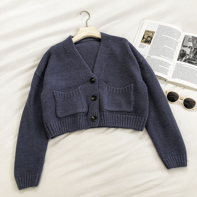 Καθημερινή μοντέρνα γυναικεία ζακέτα  με τσέπες και λαιμόκοψη