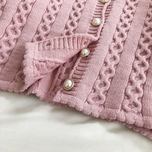 Novi model ženske vestice - sa okruglim izrezom i dugim rukavima