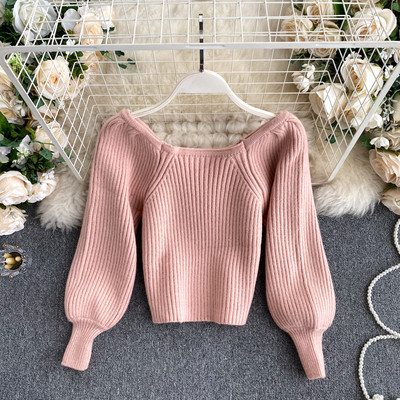 Naiste vabaaja kampsun paljaste õlgadega