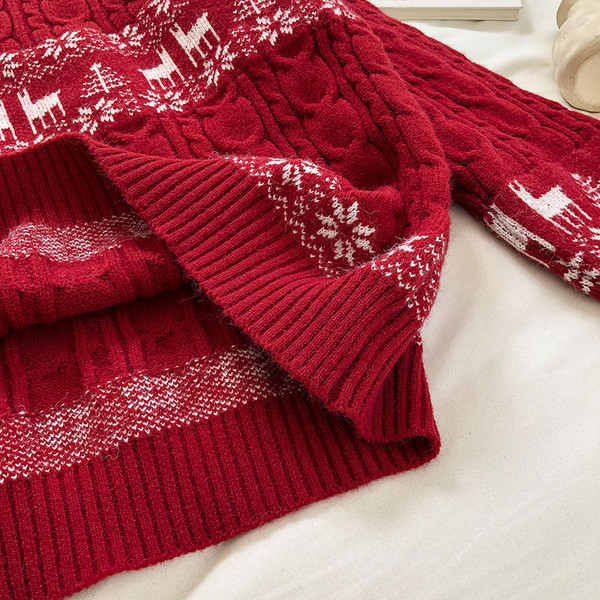 Νέο μοντέλο γυναικείο πουλόβερ με Χριστουγεννιάτικα μοτίβα  με στρογγυλή λαιμόκοψη