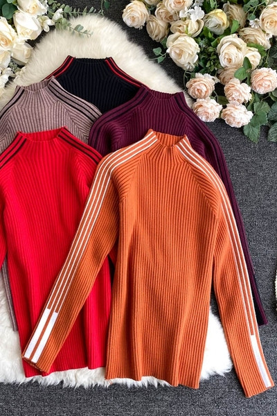 Γυναικείο πουλόβερ casual με χαμηλό γιακά