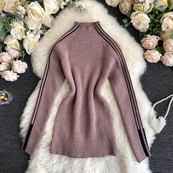 Γυναικείο πουλόβερ casual με χαμηλό γιακά