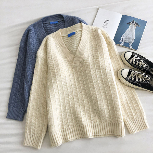 Casual γυναικείο πουλόβερ με σπιντ ντεκολτέ - φαρδύ μοντέλο