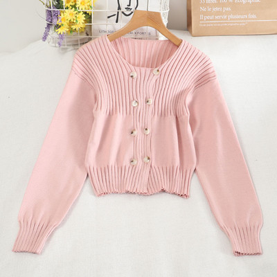 Nööpide ja ümara kaelusega naiste kampsun