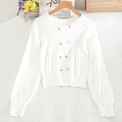 Nööpide ja ümara kaelusega naiste kampsun