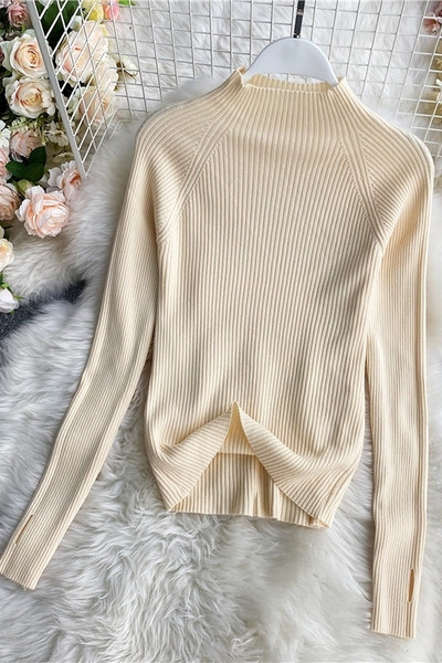 Γυναικείο λεπτό πλεκτό πουλόβερ με ψηλό γιακά και μακριά μανίκια