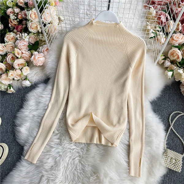 Γυναικείο λεπτό πλεκτό πουλόβερ με ψηλό γιακά και μακριά μανίκια