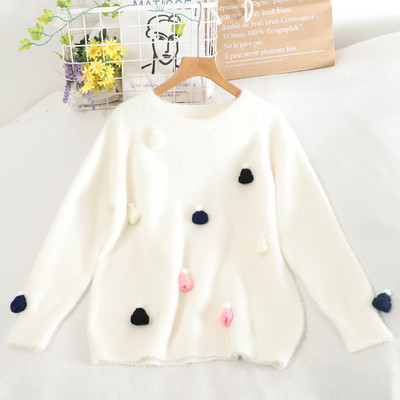 Γυναικείο πουλόβερ μοντέρνο με τρισδιάστατα στοιχεία