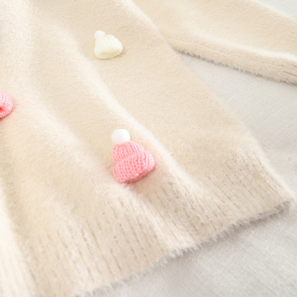 Γυναικείο πουλόβερ μοντέρνο με τρισδιάστατα στοιχεία