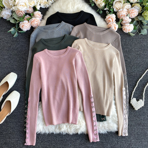 Γυναικείο casual πουλόβερ από λεπτό πλέξιμο με μεταλλικό στοιχείο