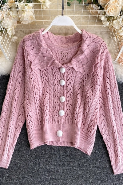 Kootud naiste kardigan krae ja nööpidega