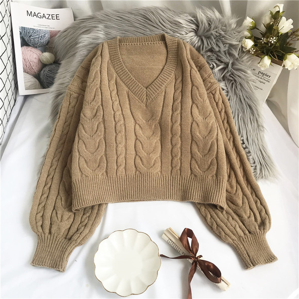 Γυναικείο πλεκτό πουλόβερ με λαιμόκοψη