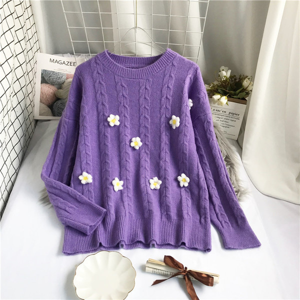 Γυναικείο πουλόβερ με οβάλ λαιμόκοψη με τρισδιάστατο μοντέλο -φαρδύ μοντέλο