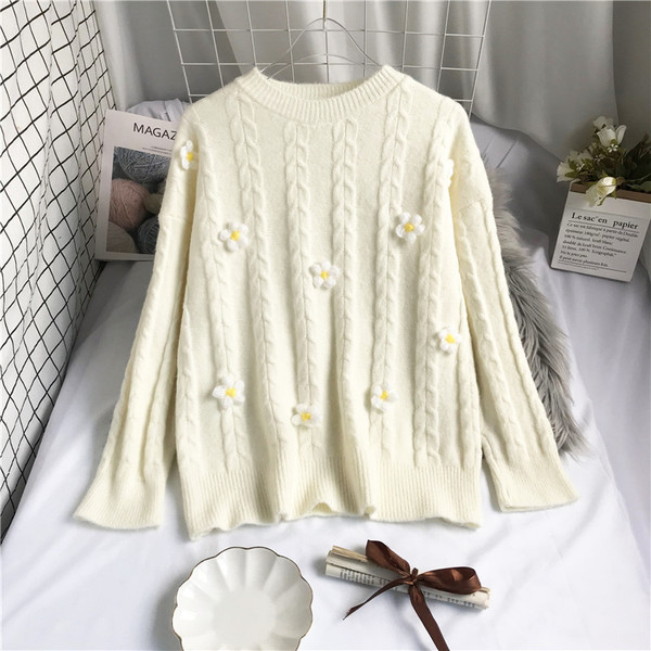 Γυναικείο πουλόβερ με οβάλ λαιμόκοψη με τρισδιάστατο μοντέλο -φαρδύ μοντέλο