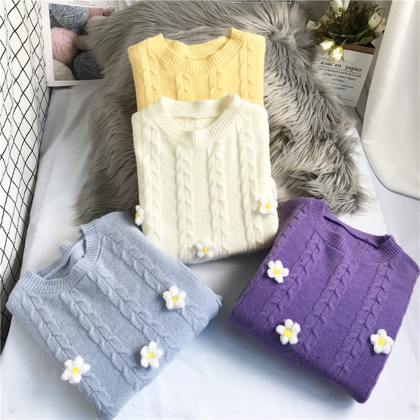 Γυναικείο πουλόβερ με οβάλ λαιμόκοψη με τρισδιάστατο μοντέλο -φαρδύ μοντέλο