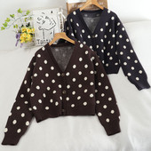 Igapäevane täppide ja nööpidega naiste kardigan