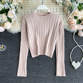 Ümmarguse kaelusega ja pikkade varrukatega vabaaja naiste kampsun