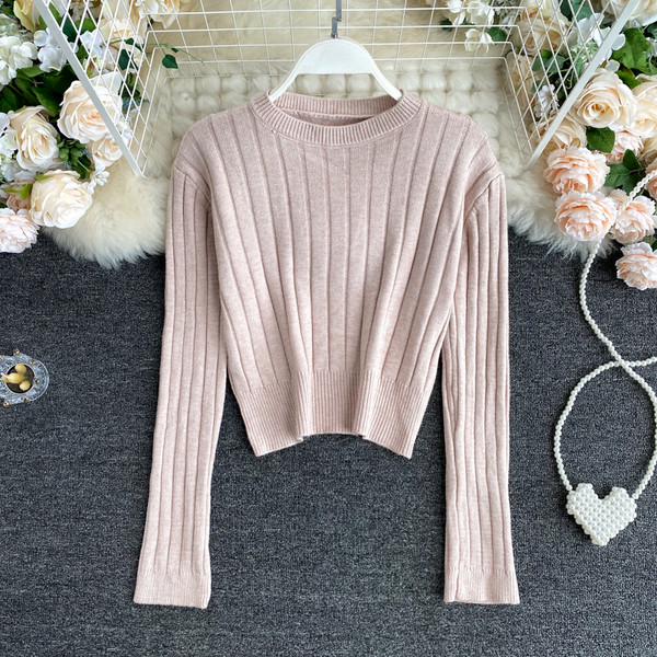 Ümmarguse kaelusega ja pikkade varrukatega vabaaja naiste kampsun